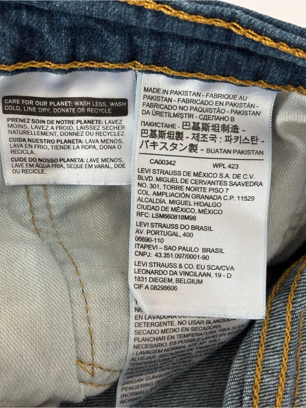 Levi's Men's Dark Blue Bootcut Jeans